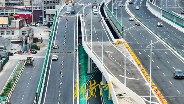 濟(jì)南黃河公路大橋擴(kuò)建工程 左集散道橋?qū)崿F(xiàn)主體橋梁貫通