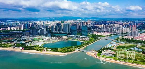 乘快艇賞海景 青島西海岸新區(qū)西部片區(qū)首條客艇航線正式運(yùn)營(yíng)