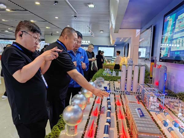 中國(guó)中小企業(yè)協(xié)會(huì)考察蘭州新區(qū)