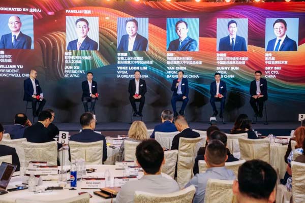 跨國企業(yè)全球高管密集造訪浦東！“來華熱”見證“投資中國”的新機遇