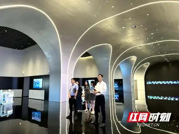 新區(qū)赴滬開(kāi)展產(chǎn)業(yè)鏈招商與市場(chǎng)開(kāi)拓 助力智能裝備和工程機(jī)械產(chǎn)業(yè)高質(zhì)量發(fā)展